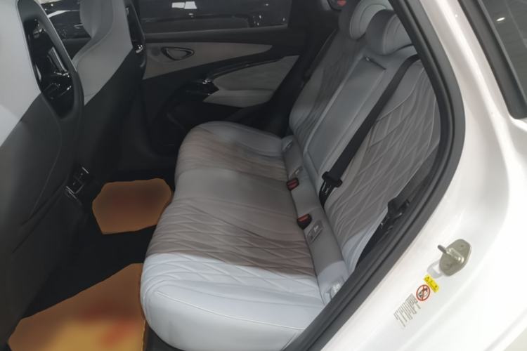 Used BYD Seal 2022 550 km Standard Range Rear-Wheel Drive Prestige Version Left Rear Seat
