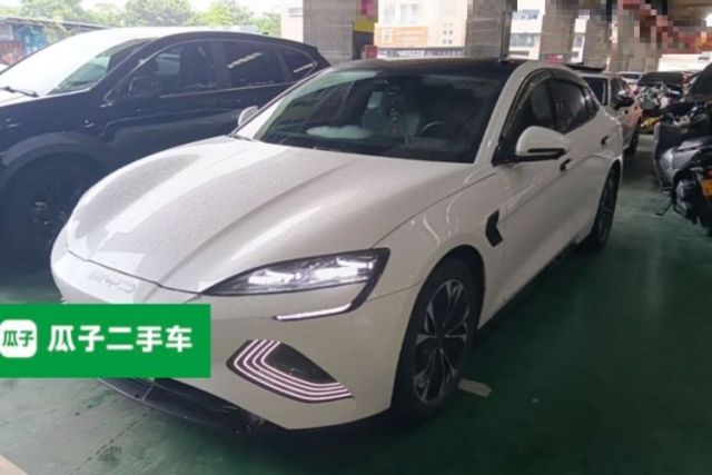 Used BYD Seal 2022 550 km Standard Range Rear-Wheel Drive Elite Version