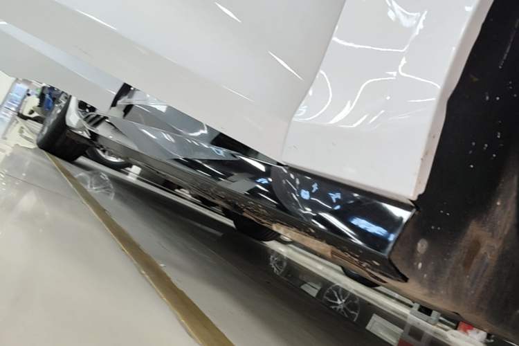 Used BYD Seal 2022 550 km Standard Range Rear-Wheel Drive Prestige Version Right Side Sill