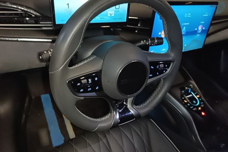 Used BYD Seal 2022 700 km Long-Range Rear-Wheel-Drive Version Steering Wheel