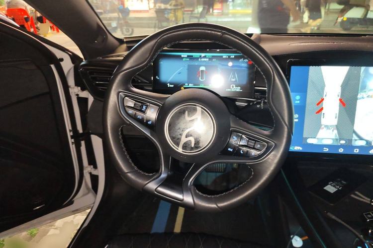 Used BYD Seal 2022 700 km Long-Range Rear-Wheel-Drive Version Steering Wheel