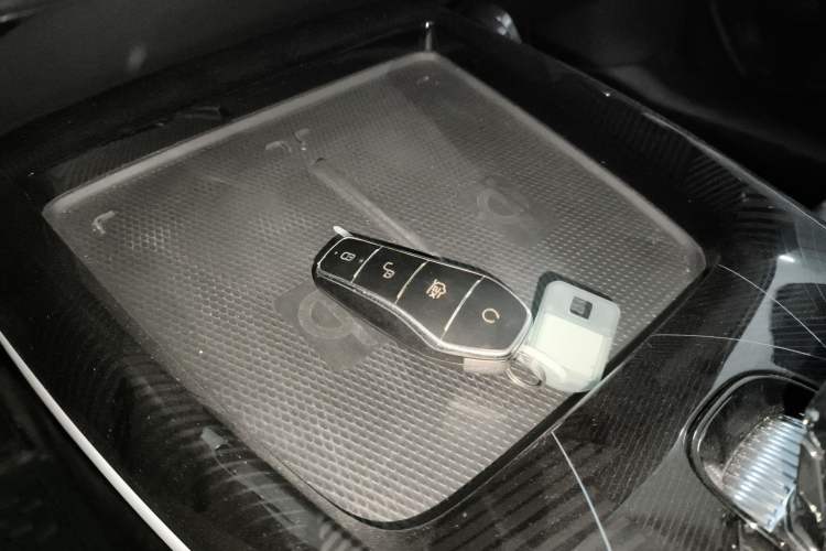 Used BYD Seal 2022 700 km Long-Range Rear-Wheel-Drive Version Vehicle Key
