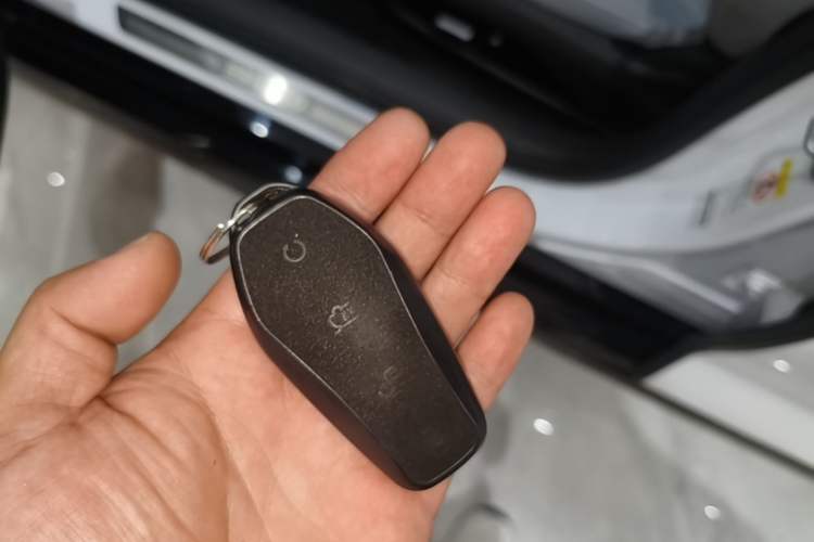 Used BYD Seal 2022 550 km Standard Range Rear-Wheel Drive Prestige Version Vehicle Key