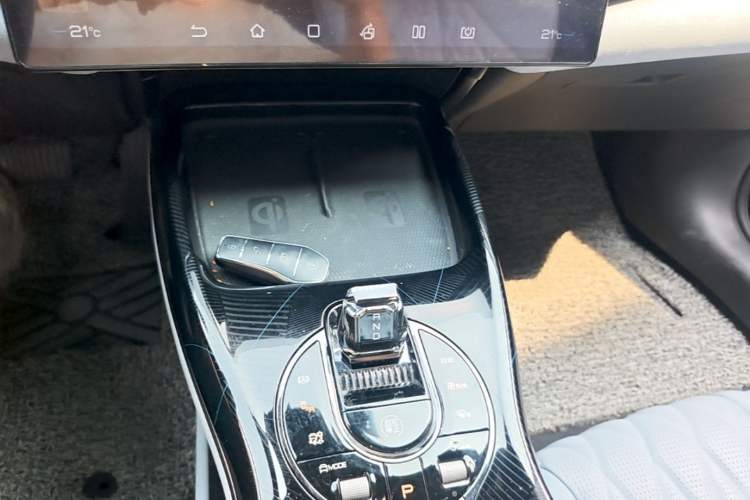 Used BYD Seal 2022 700 km Long-Range Rear-Wheel-Drive Version Gear Lever