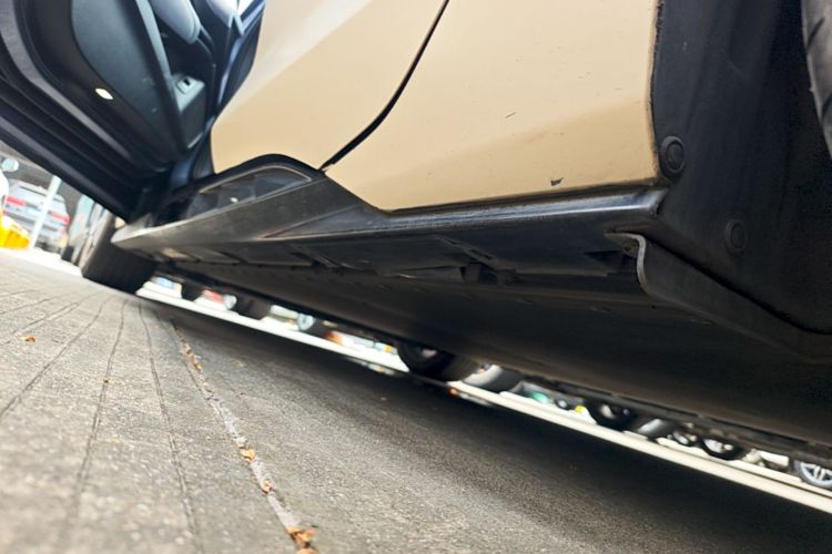 Used BYD Seal 2022 700 km Long-Range Rear-Wheel-Drive Version Left Side Sill
