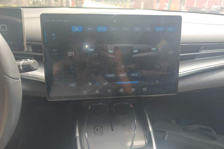 Used BYD Seal 2023 Champion Edition 550km Prestige Model Audio And AC Panel
