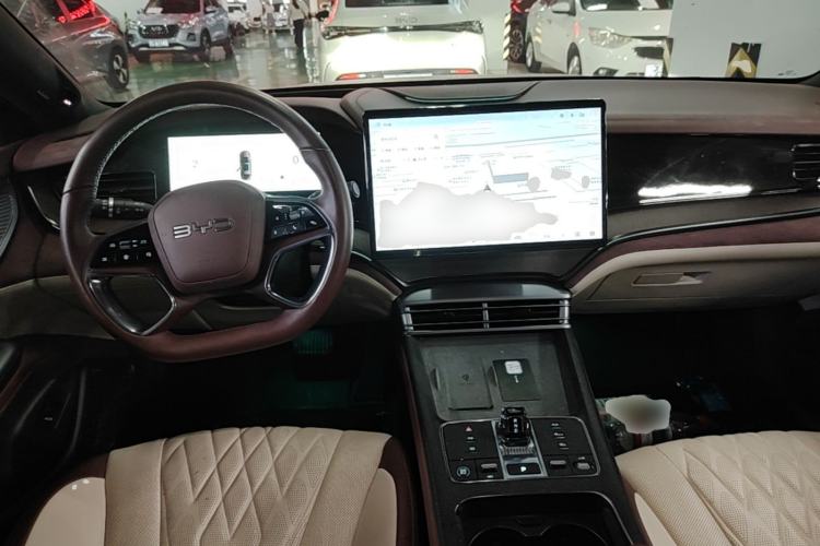Used BYD Seal 2023 DM-i 1.5T 121km Flagship Model Center Console