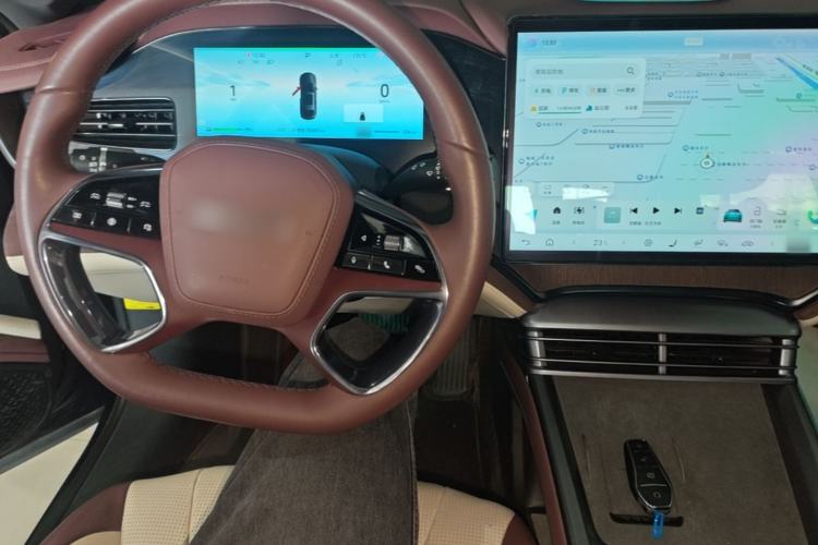 Used BYD Seal 2023 DM-i 1.5T 121km Prestige Model Center Console