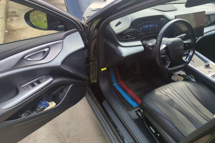 Used BYD Seal 2023 DM-i 1.5L 121km Luxury Model Driver Seat