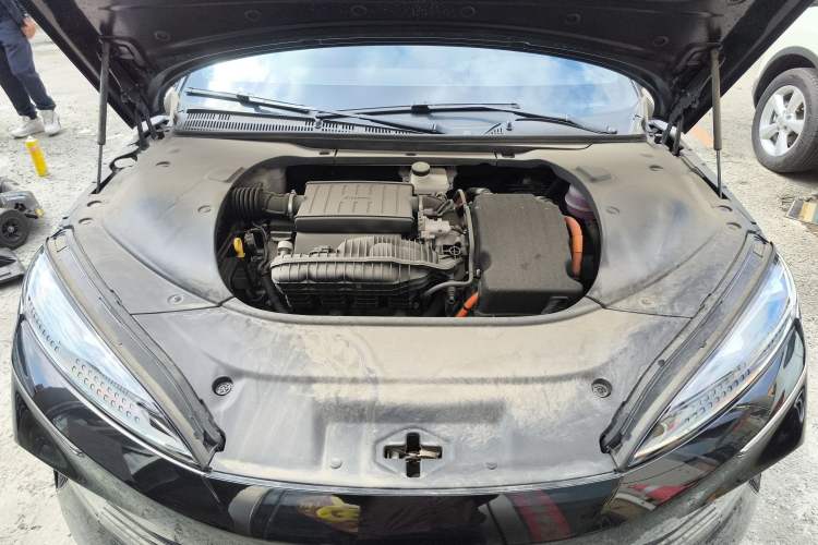 Used BYD Seal 2023 DM-i 1.5L 121km Prestige Model Engine Bay