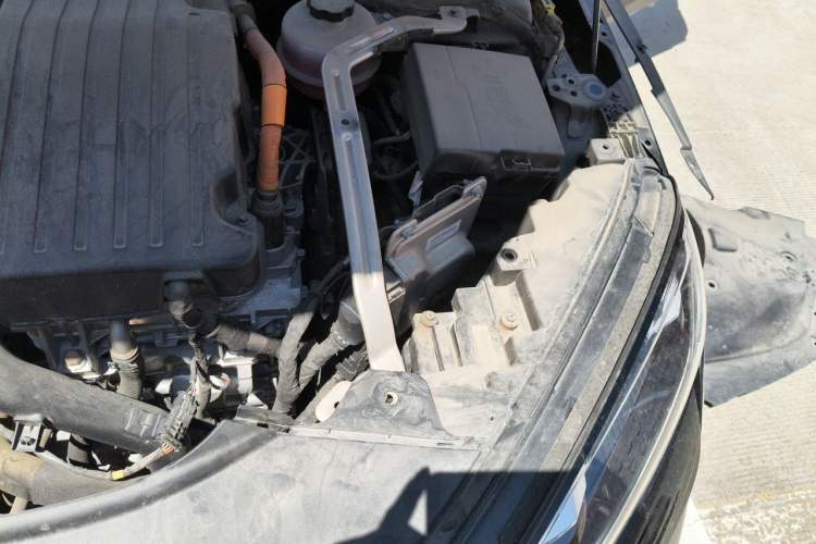 Used BYD Seal 2023 DM-i 1.5T 121km Flagship Model Engine Bay Left
