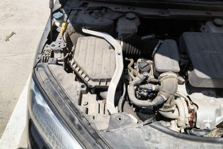 Used BYD Seal 2023 DM-i 1.5T 121km Flagship Model Engine Bay Right