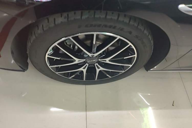 Used BYD Seal 2023 DM-i 1.5L 121km Luxury Model Exterior 4
