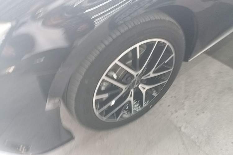 Used BYD Seal 2023 DM-i 1.5T 121km Prestige Model Exterior 4
