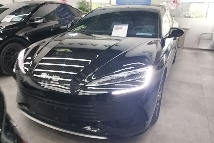 Used BYD Seal 2023 DM-i 1.5T 121km Prestige Model Front