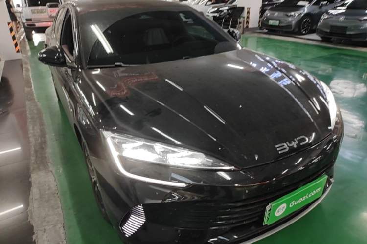 Used BYD Seal 2023 DM-i 1.5T 121km Flagship Model Front Right 45 Deg