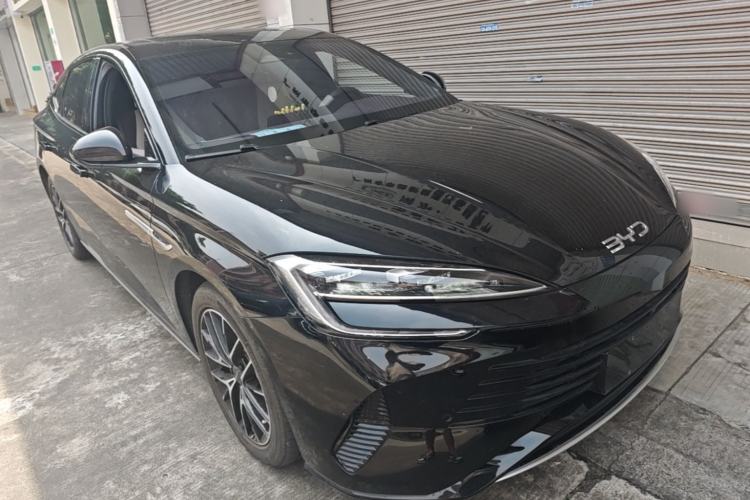 Used BYD Seal 2023 DM-i 1.5T 121km Prestige Model Front Right 45 Deg