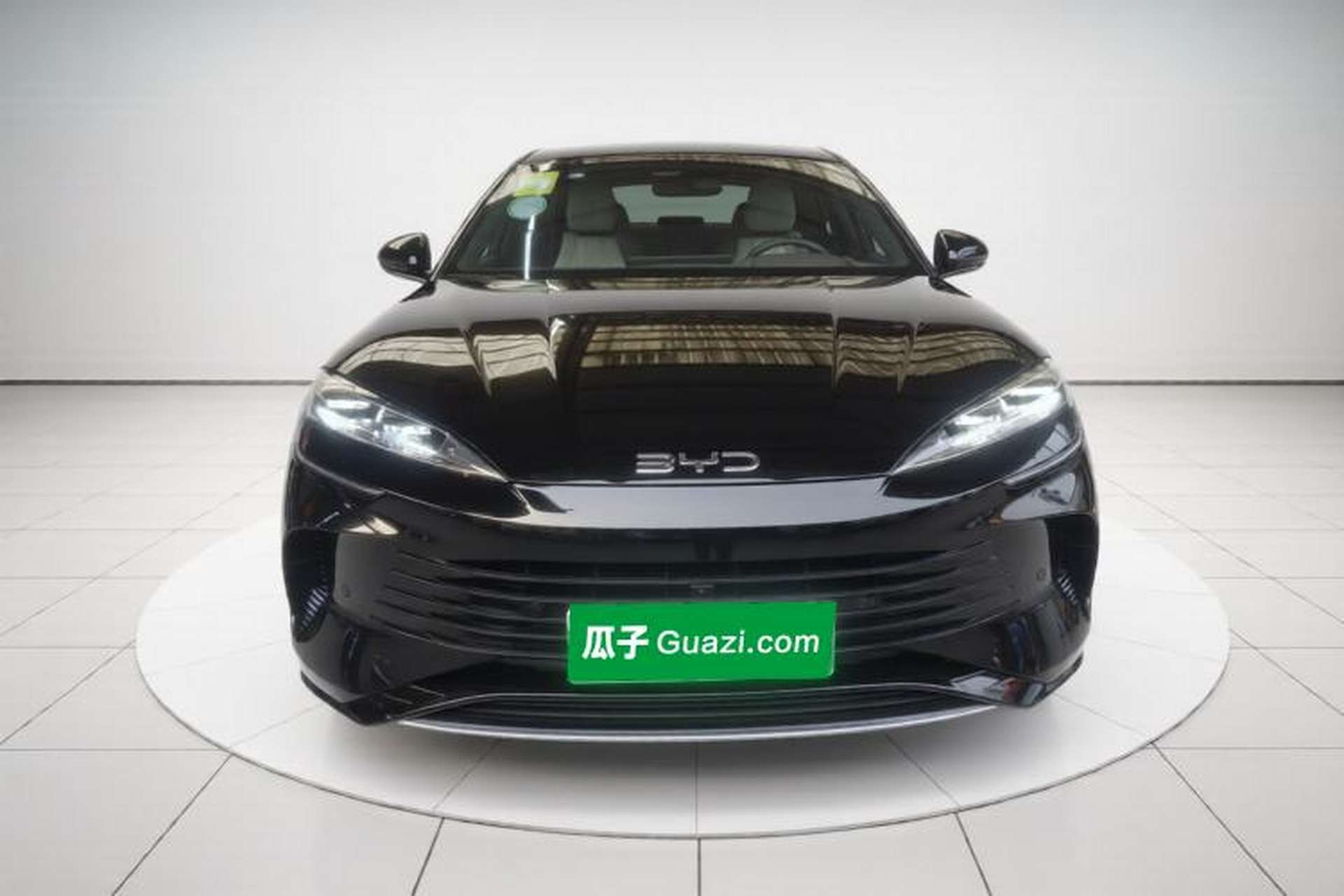 Used BYD Seal 2023 DM-i 1.5T 121km Flagship Model Front