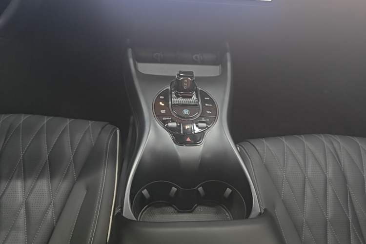 Used BYD Seal 2023 Champion Edition 550km Elite Model Gear Lever