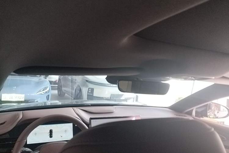 Used BYD Seal 2023 DM-i 1.5T 121km Prestige Model Headliner