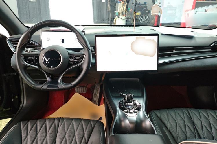 Used BYD Seal 2023 Champion Edition 550km Elite Model Interior 2