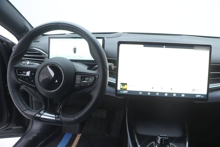 Used BYD Seal 2023 Champion Edition 700km Performance Version Interior 4