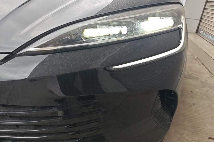 Used BYD Seal 2023 DM-i 1.5T 121km Prestige Model Left Front Headlight
