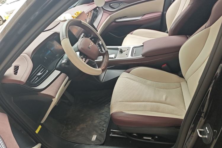 Used BYD Seal 2023 DM-i 1.5T 121km Prestige Model Left Front Seat