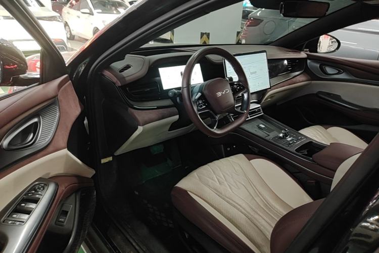 Used BYD Seal 2023 DM-i 1.5T 121km Flagship Model Left Front Seat