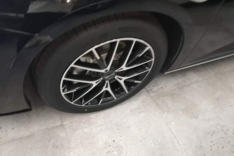 Used BYD Seal 2023 DM-i 1.5T 121km Prestige Model Left Front Wheel Hub