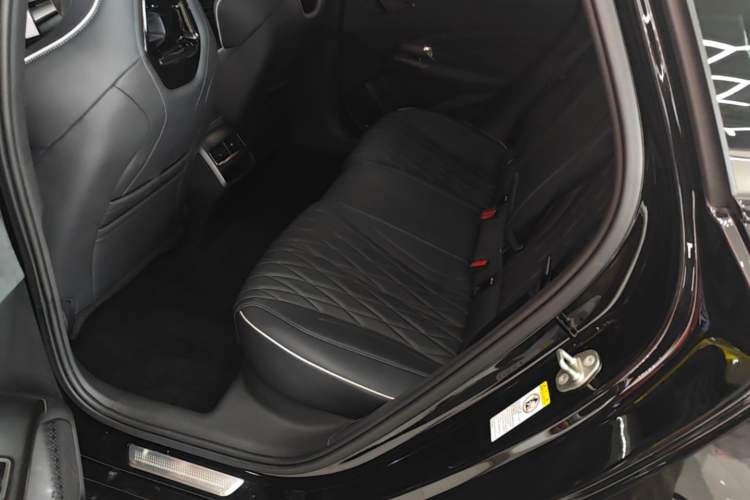 Used BYD Seal 2023 Champion Edition 550km Prestige Model Left Rear Seat
