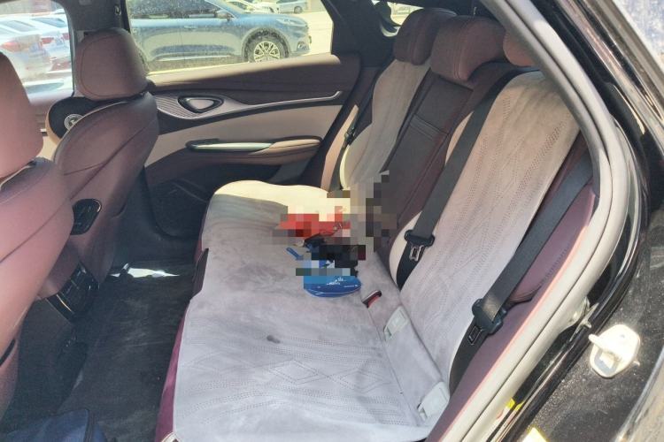 Used BYD Seal 2023 DM-i 1.5T 121km Flagship Model Left Rear Seat