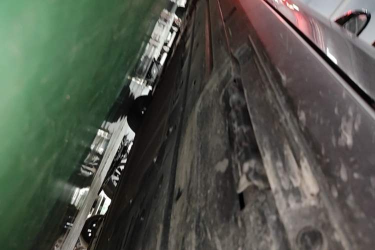 Used BYD Seal 2023 DM-i 1.5T 121km Flagship Model Left Side Sill