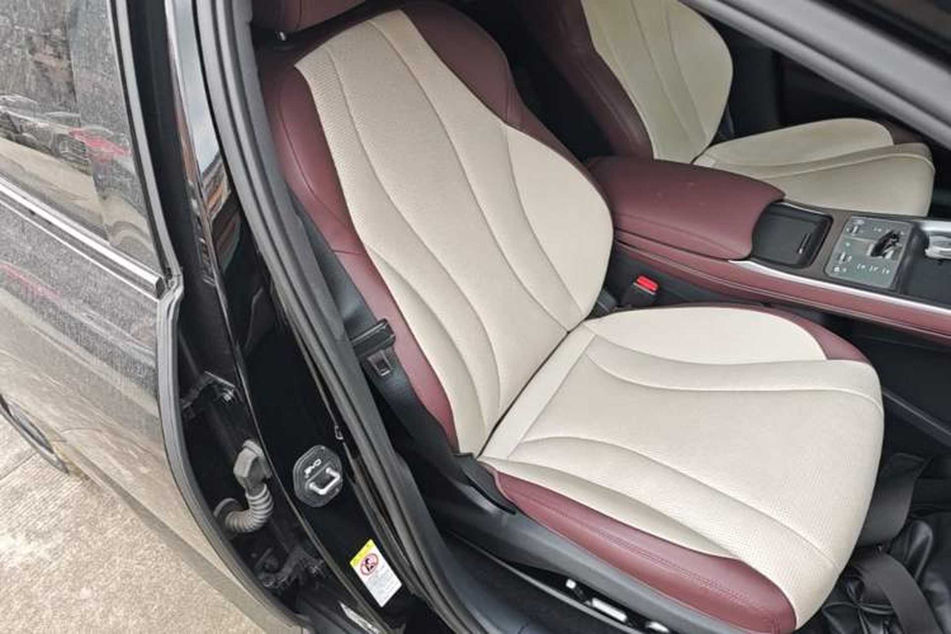 Used BYD Seal 2023 DM-i 1.5T 121km Prestige Model Right Front Seat