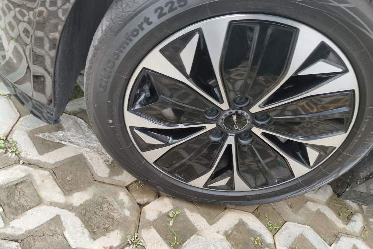Used BYD Seal 2023 Champion Edition 550km Prestige Model Right Front Wheel Hub