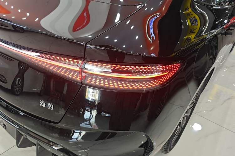 Used BYD Seal 2023 Champion Edition 550km Prestige Model Right Rear Taillight