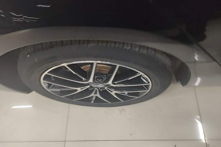 Used BYD Seal 2023 DM-i 1.5L 121km Luxury Model Right Rear Wheel Hub