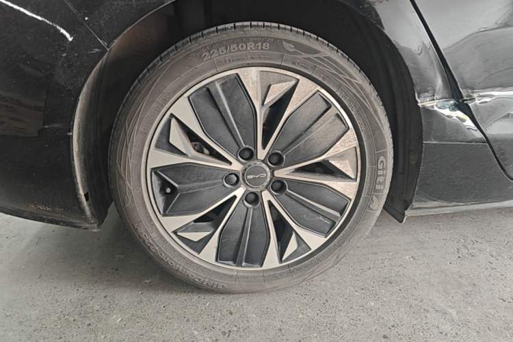 Used BYD Seal 2023 Champion Edition 550km Elite Model Right Rear Wheel Hub