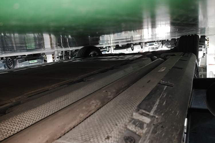 Used BYD Seal 2023 DM-i 1.5T 121km Flagship Model Right Side Sill