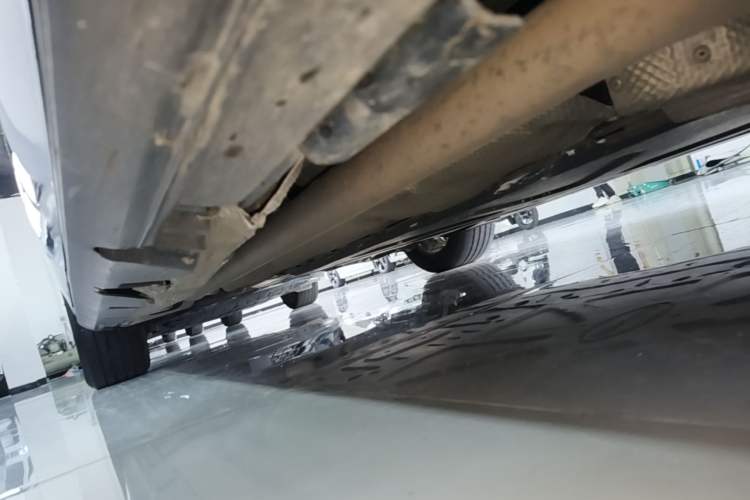Used BYD Seal 2023 DM-i 1.5T 121km Flagship Model Right Side Sill