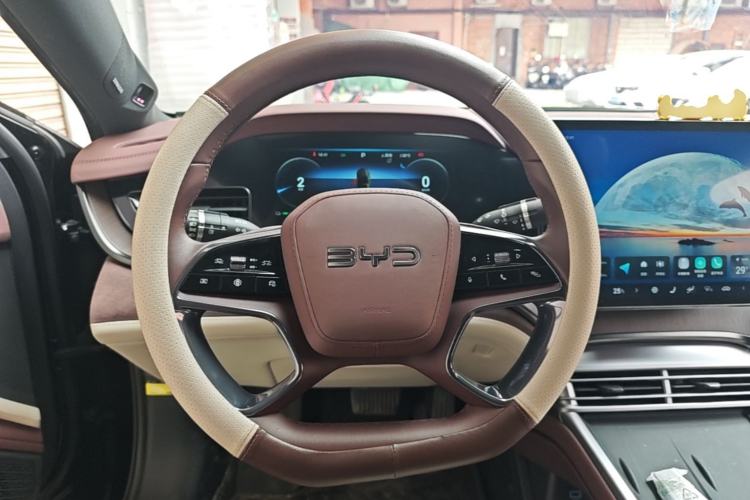 Used BYD Seal 2023 DM-i 1.5T 121km Prestige Model Steering Wheel