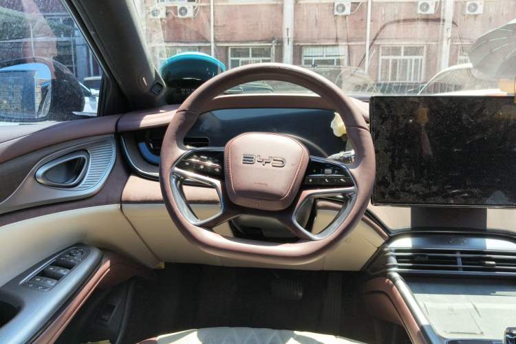 Used BYD Seal 2023 DM-i 1.5T 121km Flagship Model Steering Wheel