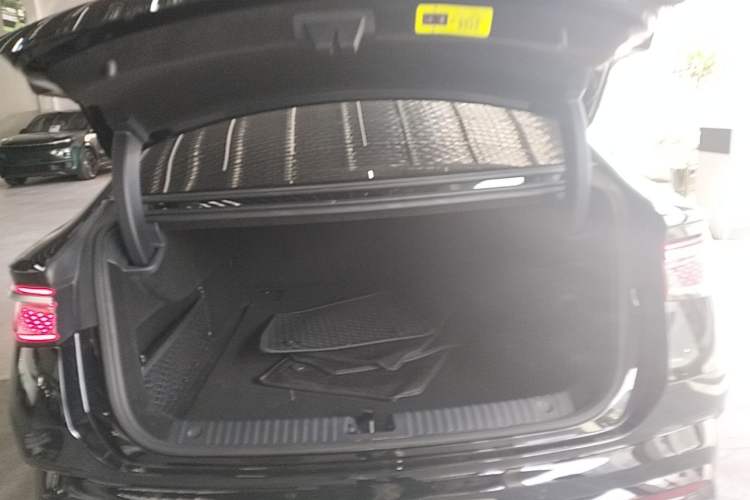 Used BYD Seal 2023 DM-i 1.5T 121km Prestige Model Trunk