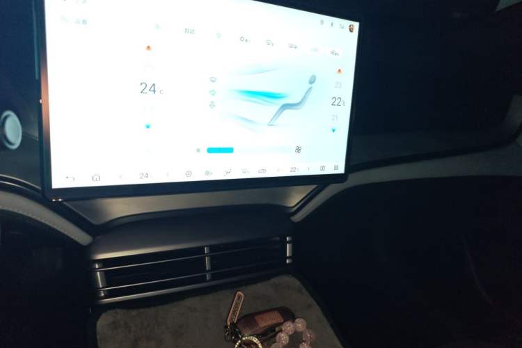 Used BYD Seal 2023 DM-i 1.5L 121km Luxury Model Audio And AC Panel
