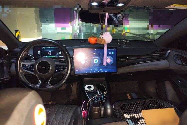 Used BYD Seal 2023 Champion Edition 700km Deluxe Model Center Console