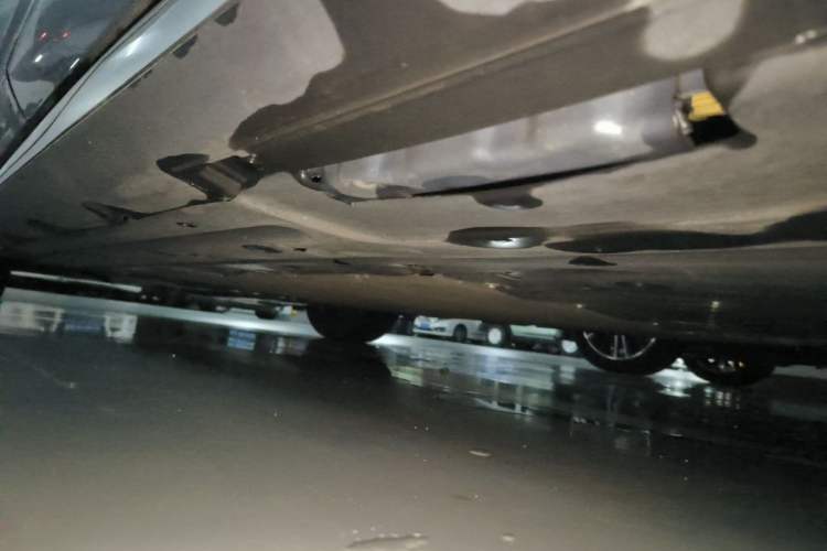 Used BYD Seal 2023 DM-i 1.5T 121km Flagship Model Chassis Rear Left