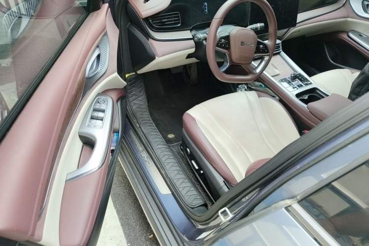 Used BYD Seal 2023 DM-i 1.5L 121km Prestige Model Driver Seat