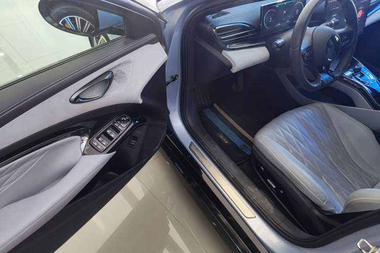 Used BYD Seal 2023 Champion Edition 700km Performance Version Driver Seat