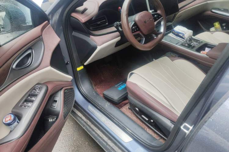 Used BYD Seal 2023 DM-i 1.5T 121km Prestige Model Driver Seat