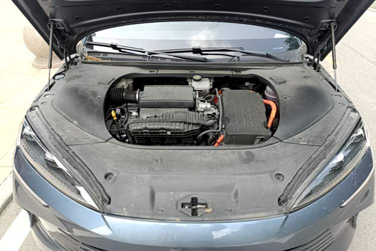 Used BYD Seal 2023 DM-i 1.5L 121km Prestige Model Engine Bay